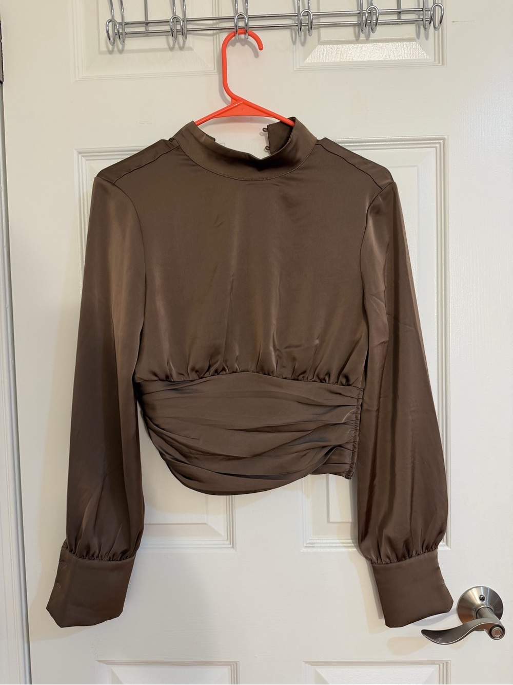 House of Harlow 1960 Brown Ruched Mock Neck Long Sleeve Top